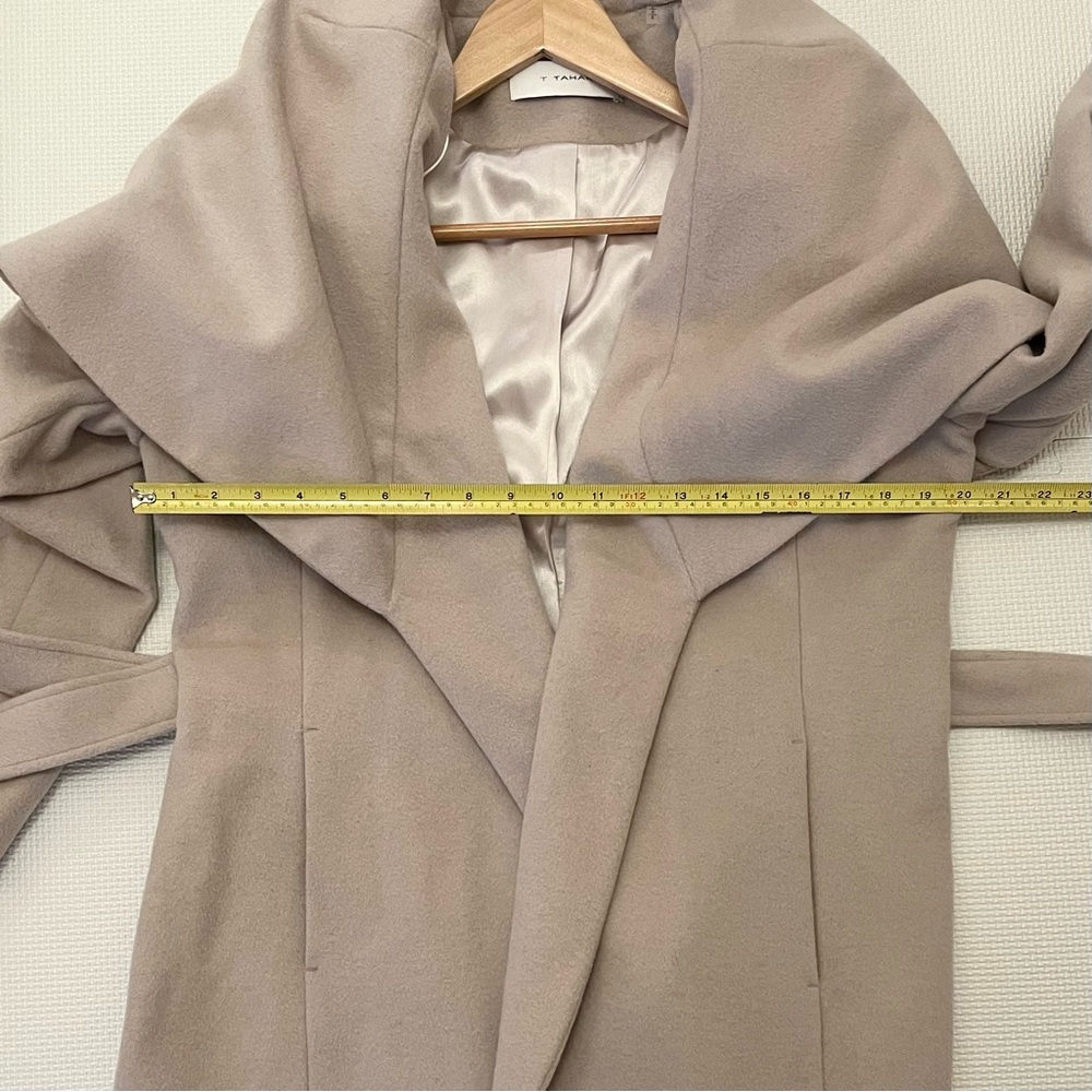 T Tahari Wool Blend Wrap Coat Shawl Collar Belted Women’s Size L - Picture 15 of 15